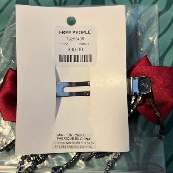 Free people Dreamin of the past 2 satin bow barrettes w/ fringe rhinestones NWT - Picture 13 of 13